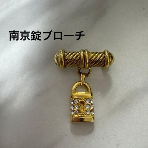 Vintage brosche gold schloss - brosche,