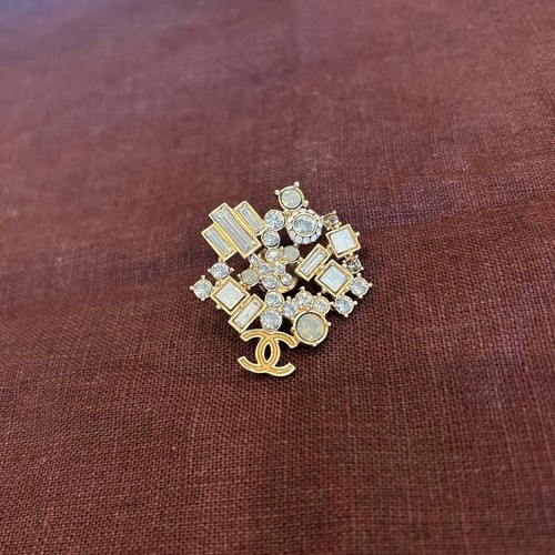 Chanel brosche kristall - chanel,