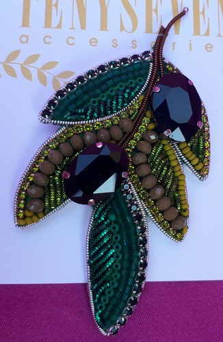 Pin blätter oliv swarovski - oliv,